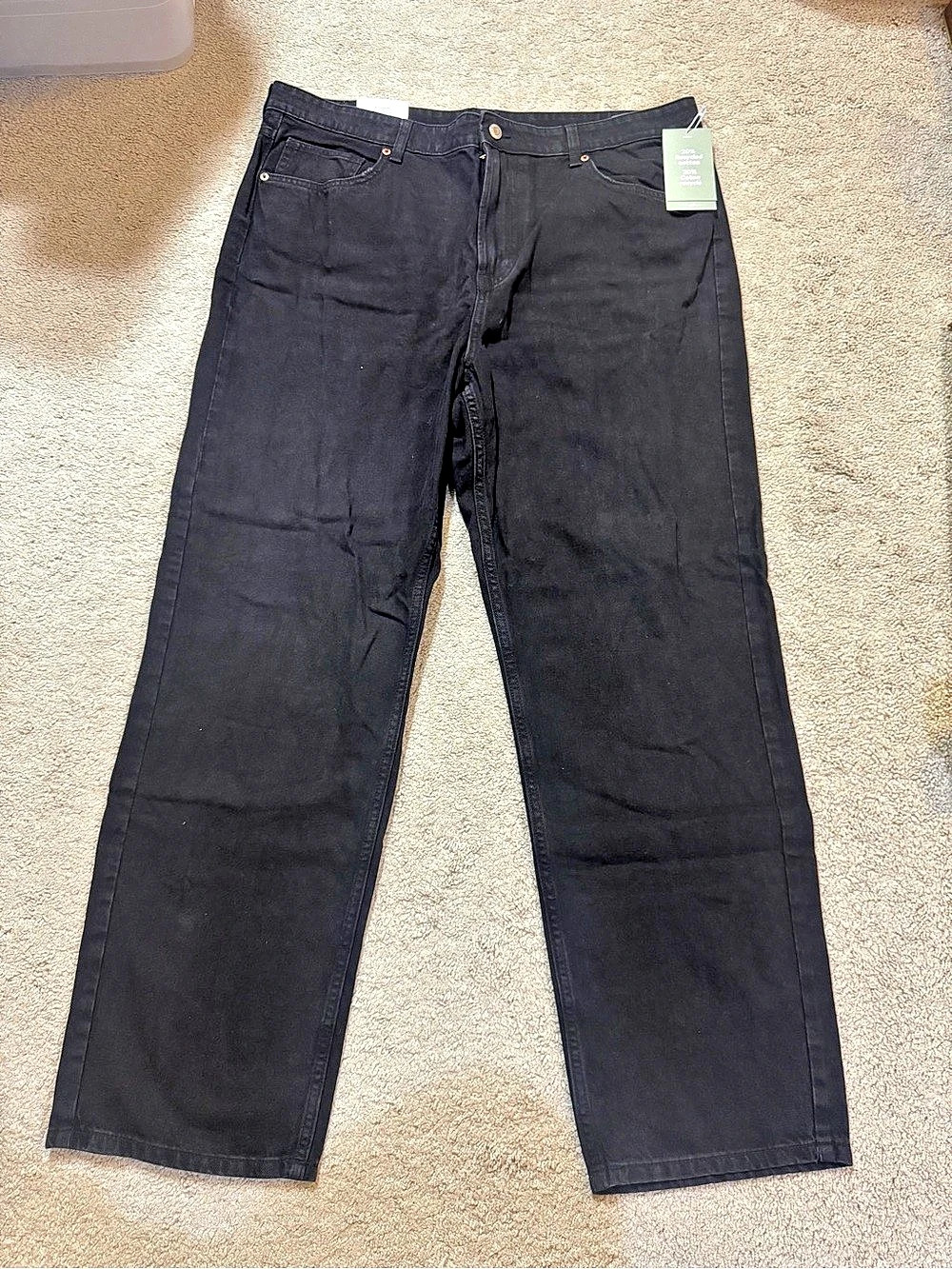 H&M 90s Straight Ultra High Waist Jeans Black Waist 18 NWT